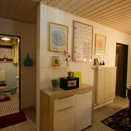 Stilvolle 4 Oase Mit Kunst Ruhe 500 Qm Privatgarten Und Highspeed Wlan (adults Only)