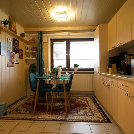 Stilvolle 4 Oase Mit Kunst Ruhe 500 Qm Privatgarten Und Highspeed Wlan (adults Only)