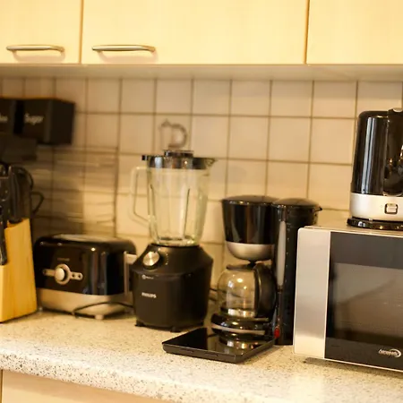 Stilvolle 4 Oase Mit Kunst Ruhe 500 Qm Privatgarten Und Highspeed Wlan (adults Only) *