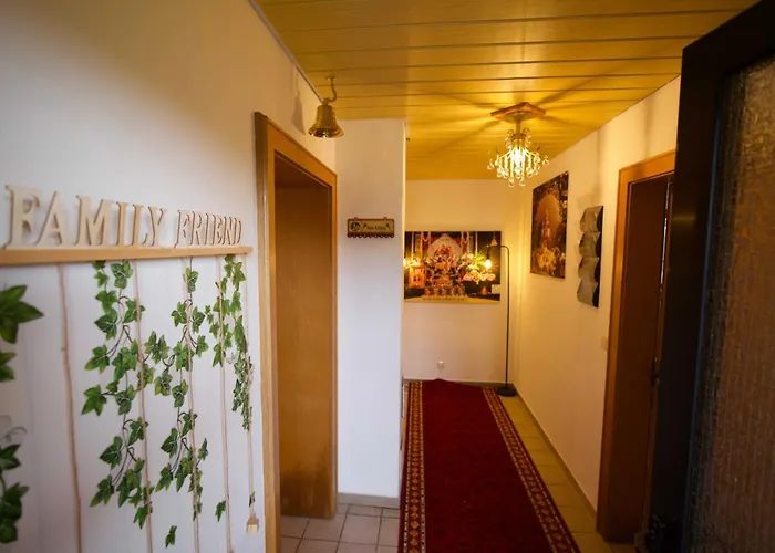 Stilvolles Und Kunstvolles Retreat Mit 400qm Garten & Massage Und Ayurveda (adults Only)